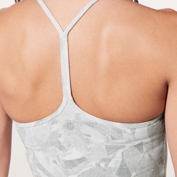 Lululemon Power Pose Tank - Picture 2 of 5